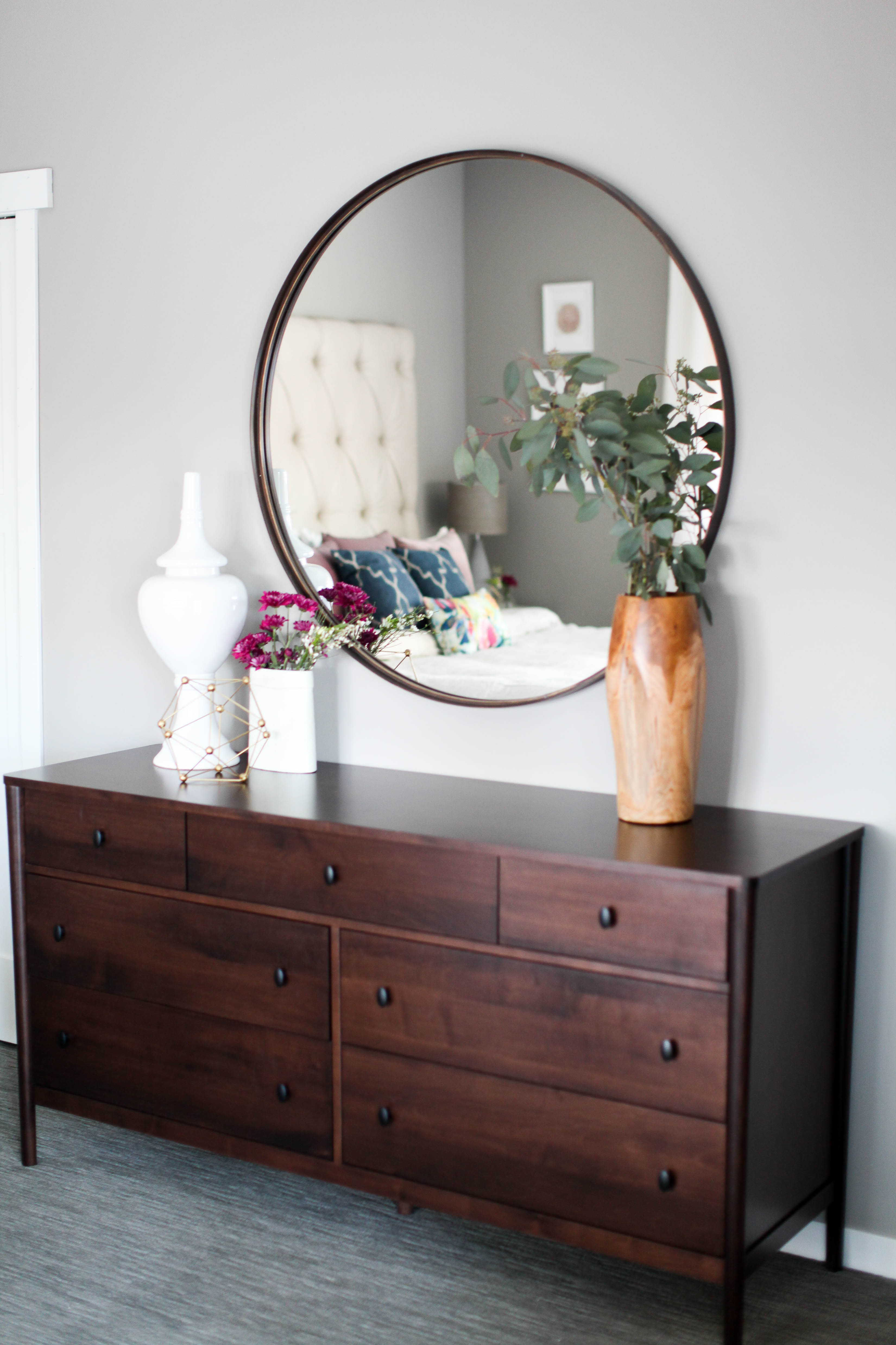 A SOOTHING MASTER BEDROOM | Curio Design Studio